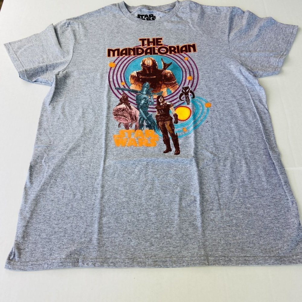 Star Wars The Mandalorian Gray Graphic T-Shirt Men's Size Large Short Sleeve